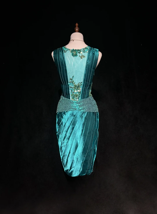 Vintage Sheath V Neck Green Satin Mother Of Bride Dress Party Gown Knee Length For Summer Women DH1017