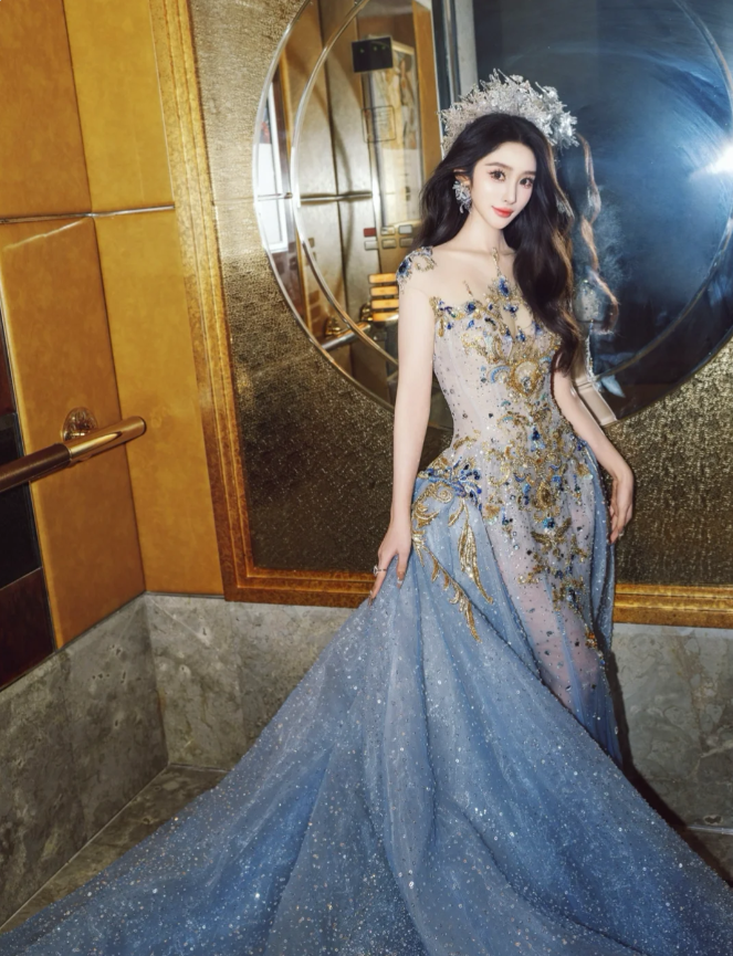 Luxus Meerjungfrau High Neck Hellhimmelblau Brautkleid Bescheidene Brautkleider Prinzessin Brautkleider DH1778