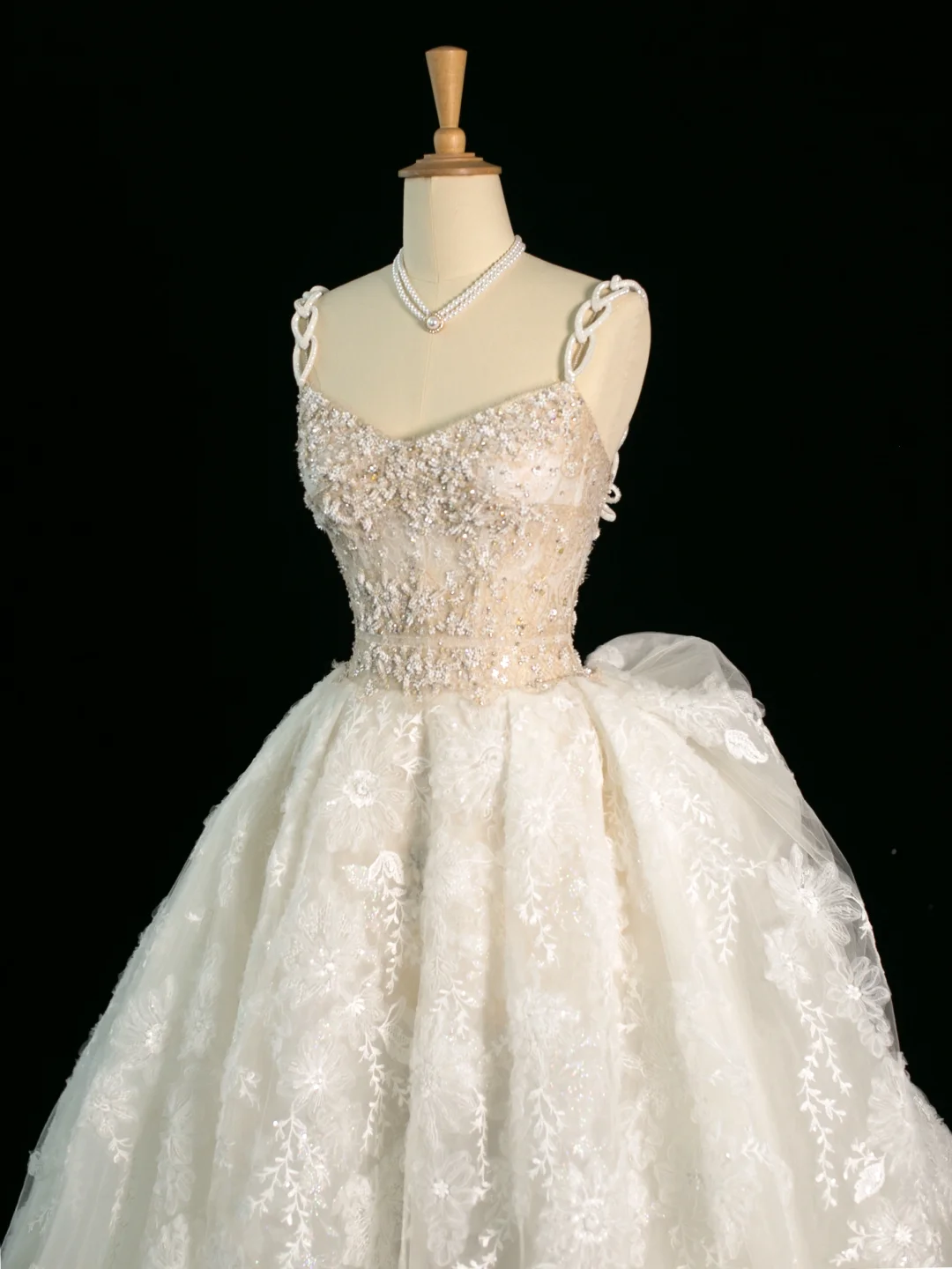 Elegantes Brautkleid Ballkleid Schatz Ärmelloses Weißes Spitzen Sommer Lange Brautkleider Brautkleid Brautkleider DH381