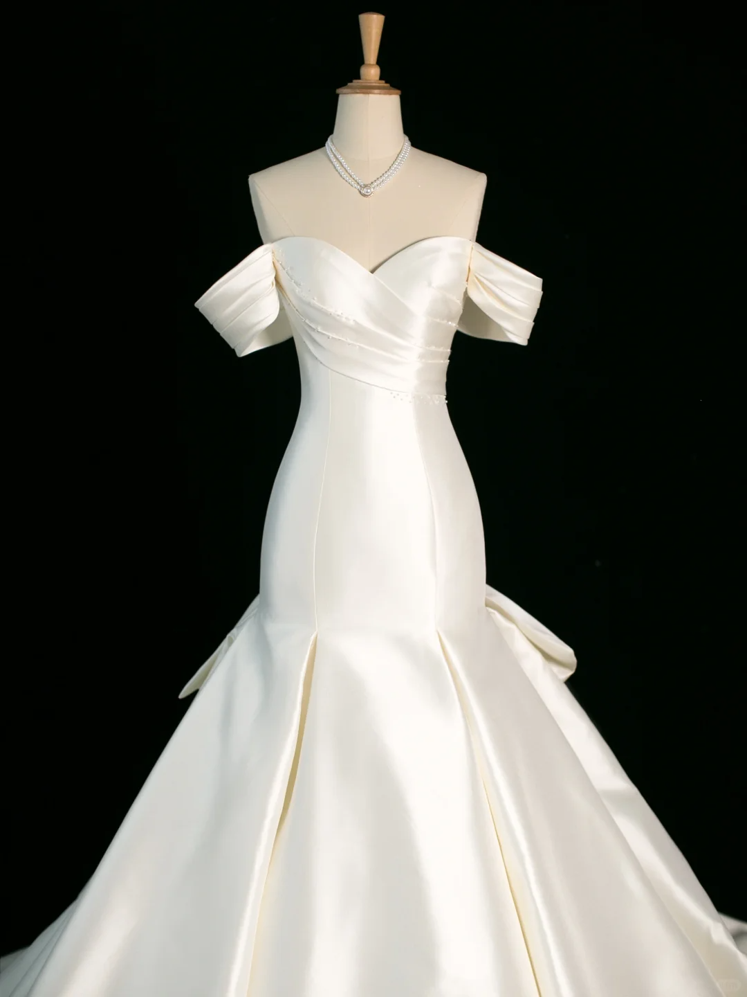 Hübsches Brautkleid Meerjungfrau aus der Schulter kurze Ärmel Satin lange Vintage Brautkleider Brautkleider Brautkleid DH399