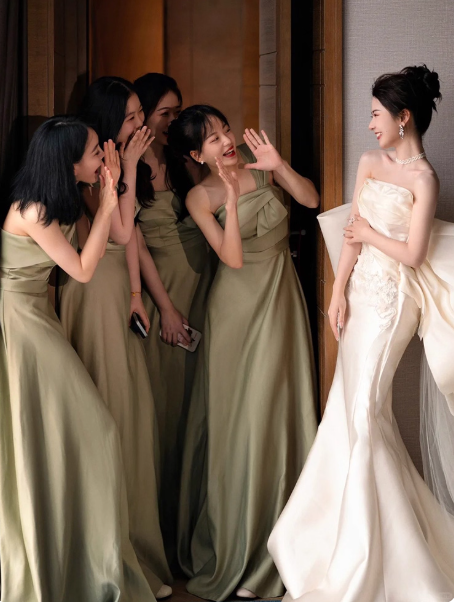 Chic A-Line Green Bridesmaid Dresses Satin Evening Dresses DP04239