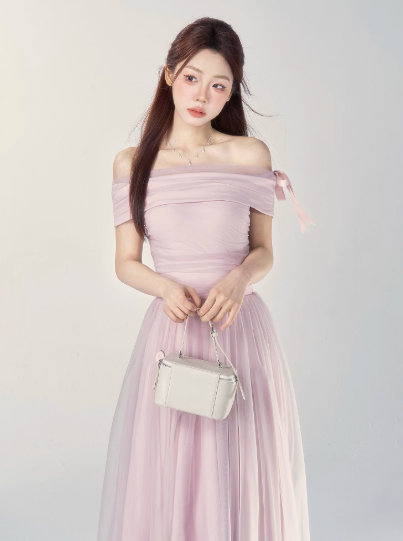 Chic Off-shoulder Birthday Dresses A-Line Pink Long Prom Dresses Tulle Sleevless Bridesmaid Dresses DP04418