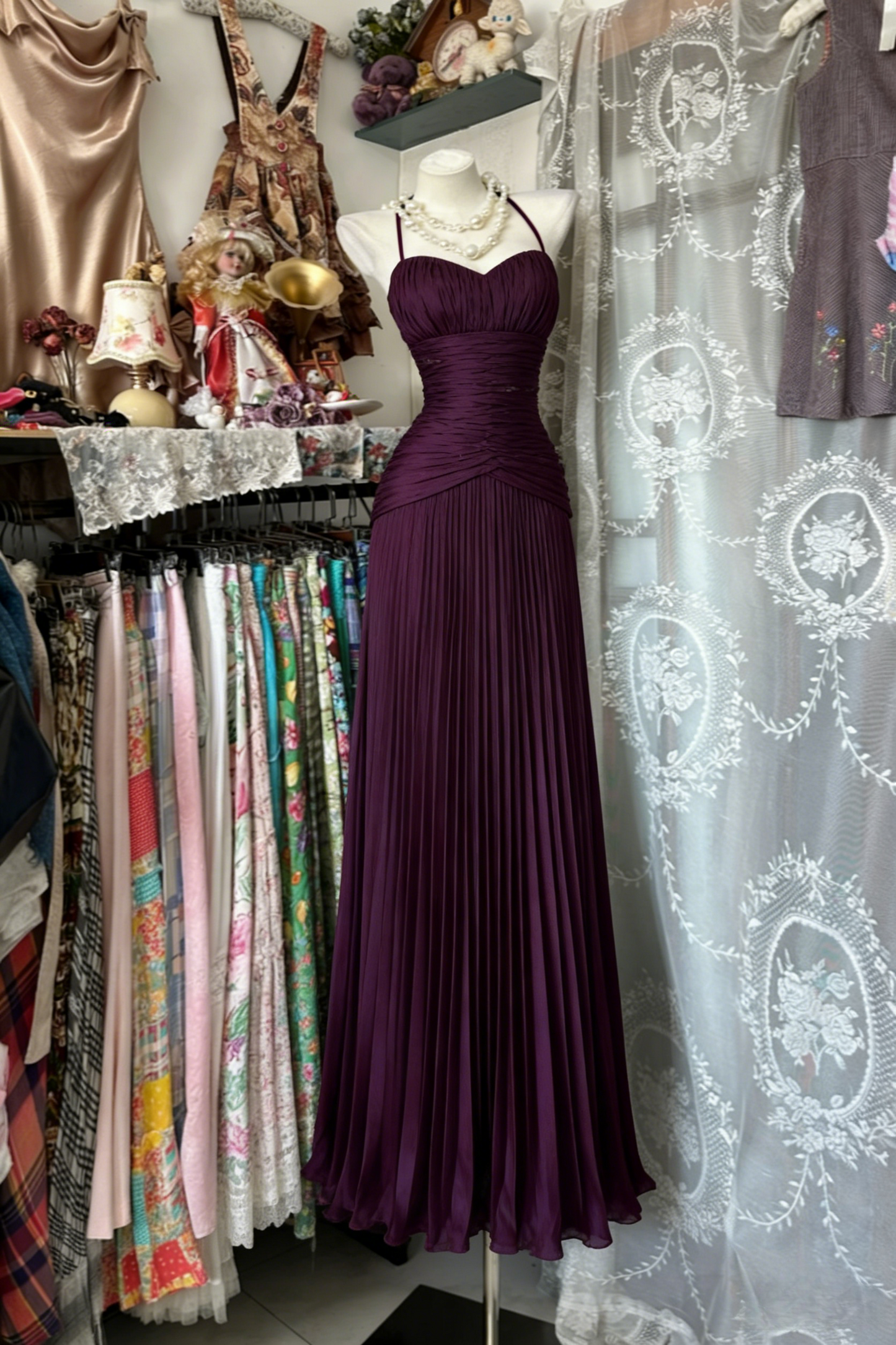 Elegant Sheath Halter Evening Dresses Grape Long Prom Dresses Chiffon Sleeveless Party Dresses DP04562