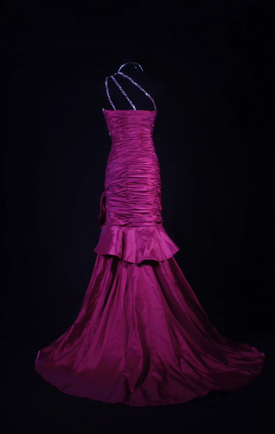 Chic Sheath Evening Dresses Beaded Satin Fuchsia Long Prom Dresses One-shoulder Brithday Dresses DP04589