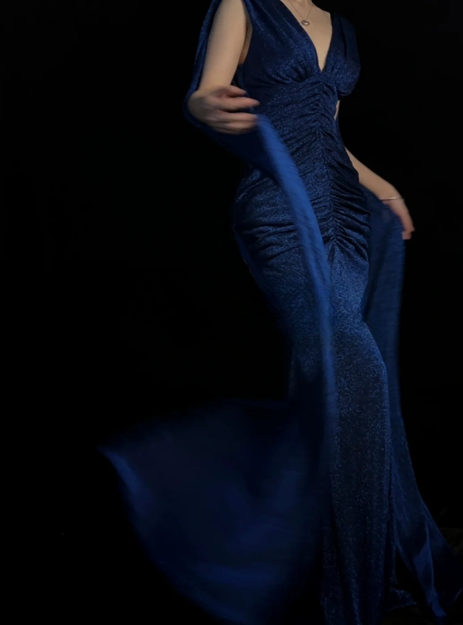 Vintage Sheath Blue Long Prom Dresses Glitter Satin V-neck Sleeveless Evening Gowns DP04787