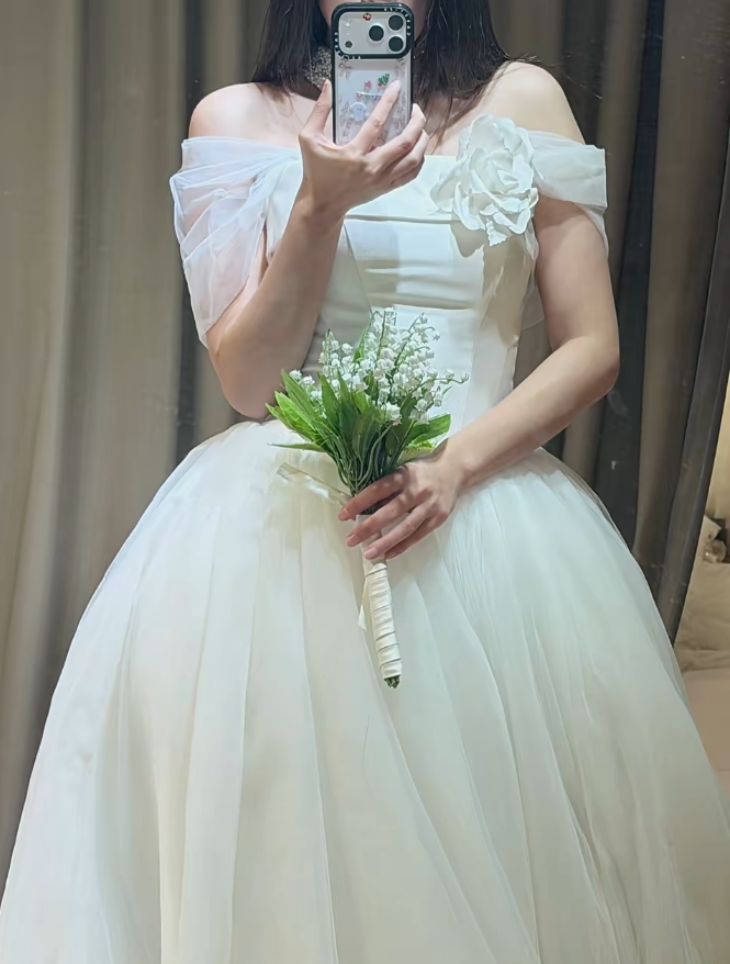 Timeless A-Line Long Wedding Dress Tulle Off-shoulder White Bridal Dress Cup Sleeves Bridal Gown DP04820