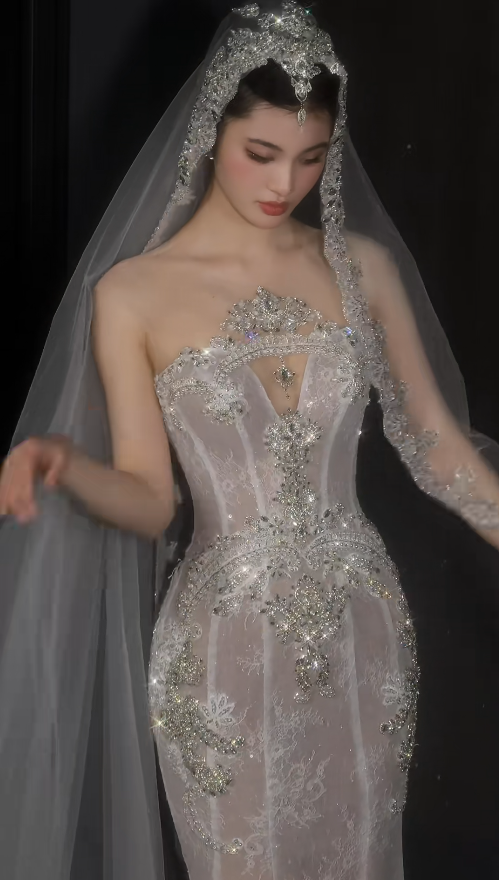 Timeless Mermaid Long Wedding Dress Strapless Beaded Tulle White Bridal Dress Sleeveless Bridal Gowns DP04944