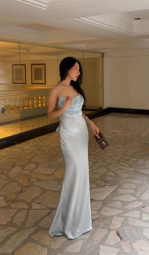 Sexy Pale Blue Long Prom Dresses Backless Sheath Evening Dress Satin Birthday Dress Sleeveless Wedding Guest Dress DP04949