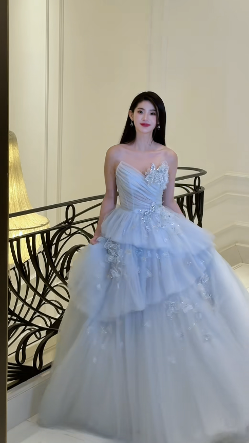 Süßes Ballkleid Spaghettiträger Silbergrau Mini Kurzes Formales Homecoming-Kleid Party Kurzes Ballkleid Hoco Kleider DH2684