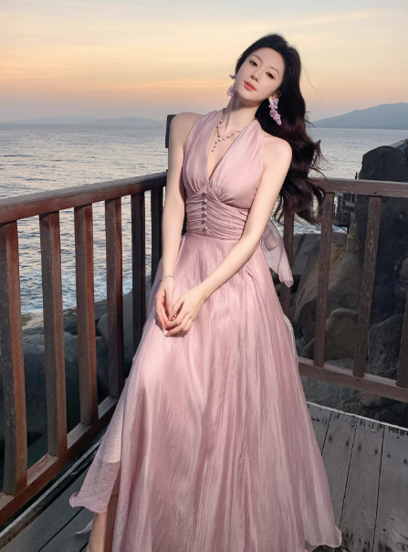 Chic Pink Prom Dress Tulle Halter A-Line Long Evening Dress DP05266