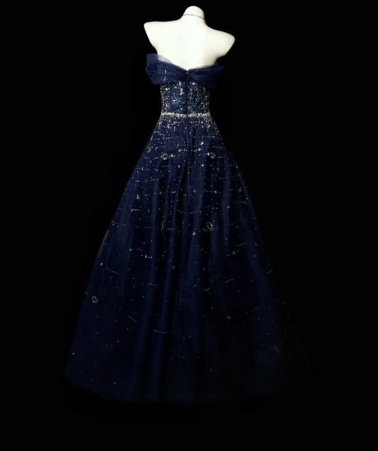 Elegantes marineblaues Tüll-Abendkleid mit schulterfreiem Schnitt und A-Linien-Schnitt DP05267