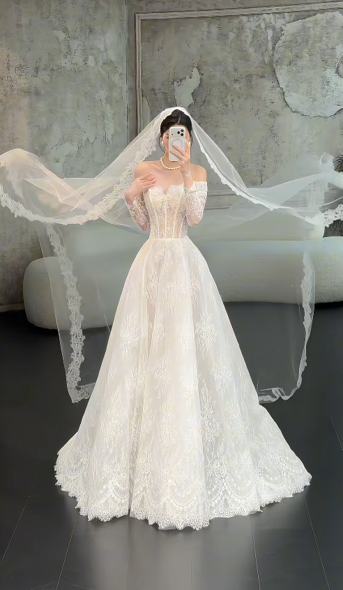 Modest A-Line Wedding Dress Off-shoulder White Bridal Dress Lace Bridal Gowns DP05454