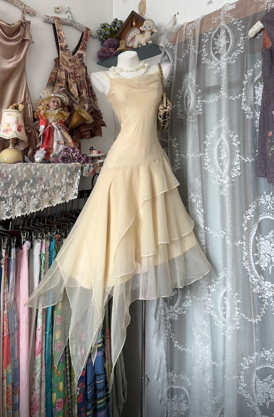 Sexy Spaghetti Straps A-Line Birthday Dress Chiffon Cocktail Dress Yellow Graduation Party Dress DP05484