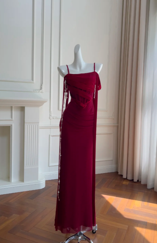 Vintage Spaghetti Straps Sheath Chiffon Long Evening Dress Red Weddidng Guest Dress DP05593