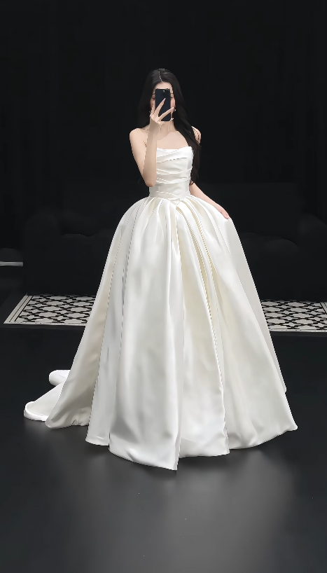 Simple Strapless A-Line Wedding Dress White Bridal Gown Satin Bridal Dress DP06218