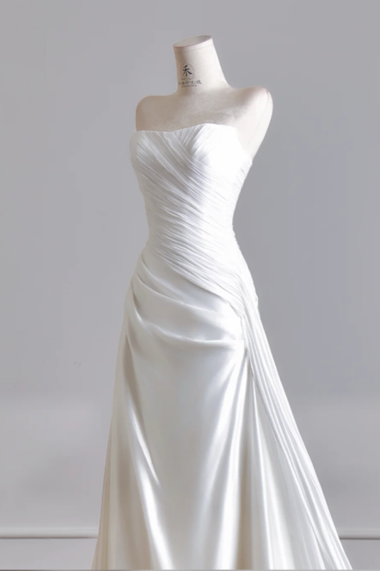 Timeless Strapless Sheath Wedding Dress White Bridal Gown Satin Bridal Dress DP06296