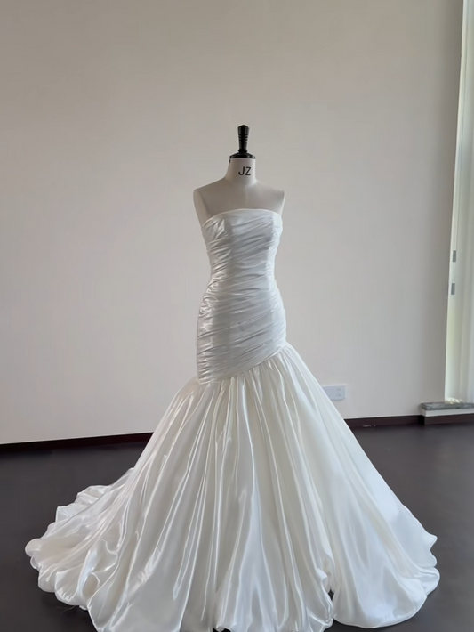 Timeless Strapless Sheath Wedding Dress White Bridal Gown Satin Bridal Dress DP06298