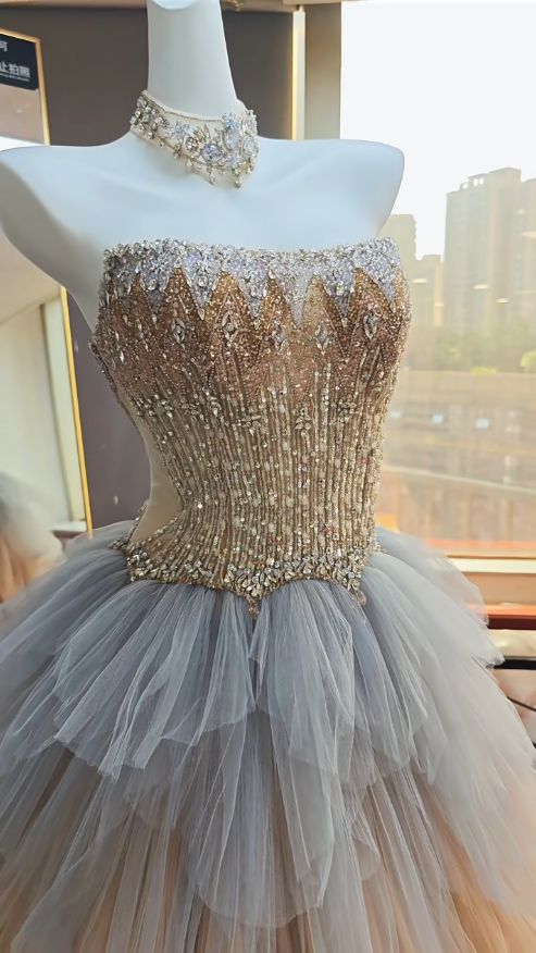 Elegant Champagne Evening Dress Strapless A-Line Tulle Prom Dress DP06382