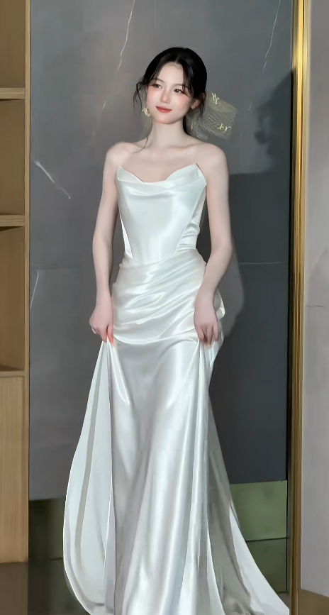 Simple Strapless Sheath Wedding Dress Satin Bridal Dress White Sleeveless Bridal Gown DP06410