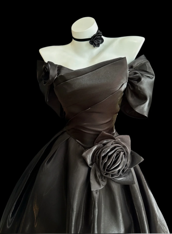 Chic Black Prom Dress Strapless A-Line Satin Long Evening Dress DP06502