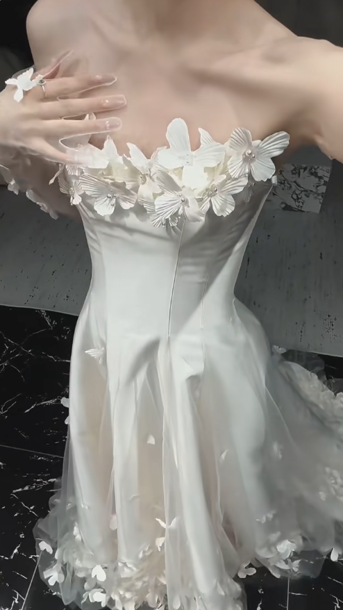 Modest Strapless A-Line Wedding Dress Tulle White Bridal Gown DP06546