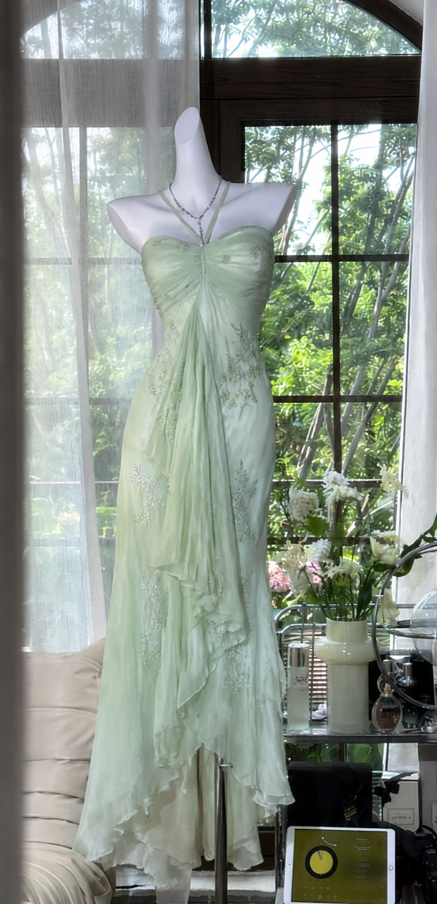 Gorgeous Soft Green Prom Dress Halter Sheath Beaded Chiffon Long Evening Dress DP06552