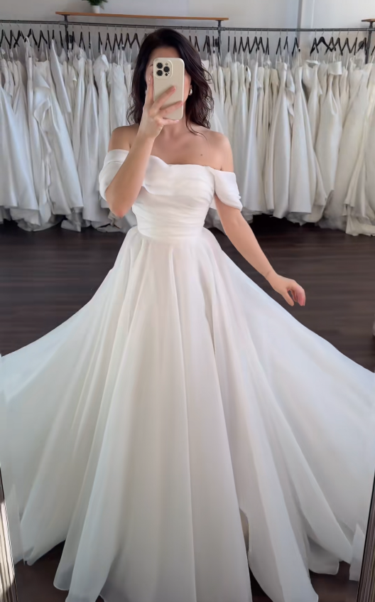 Simple A-Line Birdal Gown White Wedding Dress DP06880