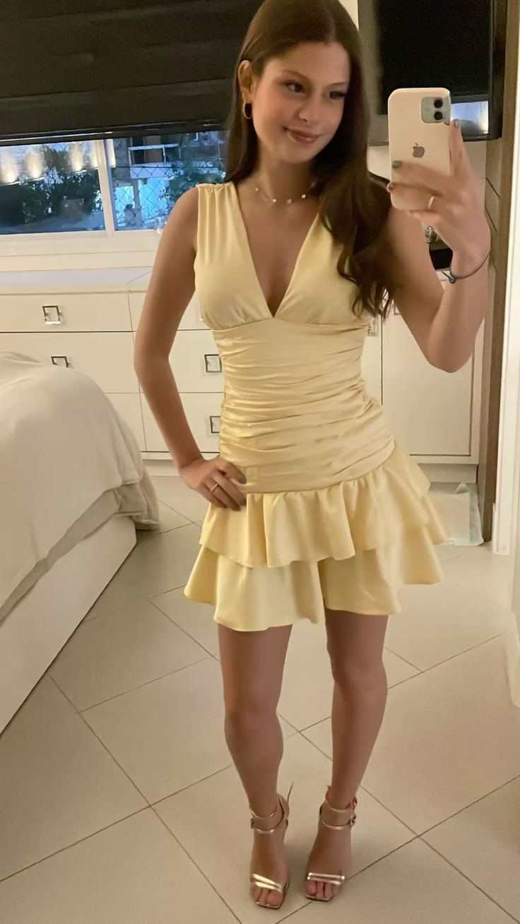 Chic Yellow Short Homecoming Dress Sheath Satin Birthday Dress DP07128