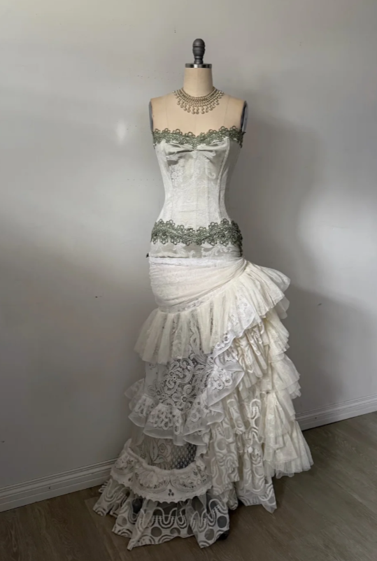 Fashion Sheath Lace Long Evening Dress White Prom Dress DP07377