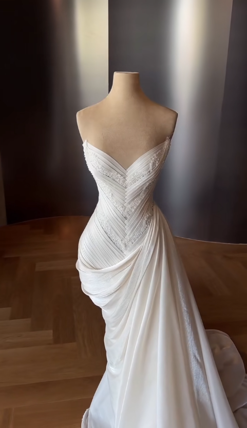 Simple Sheath White Wedding Dress Chiffon Bridal Gown DP07383