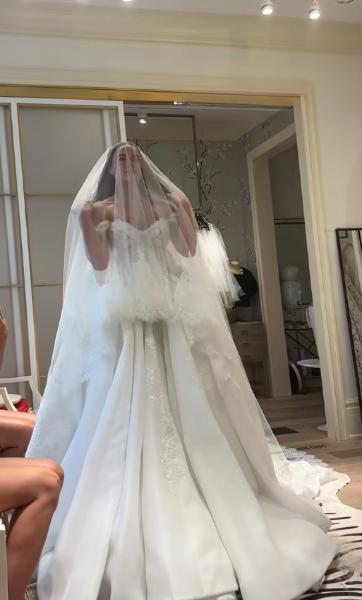 Gorgeous White Bridal Dress A-Line Tulle Wedding Dress DP07790