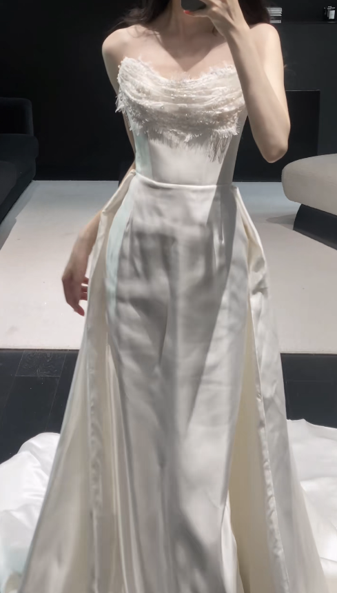 Pretty White Bridal Gown Sheath Satin Long Wedding Dress DP08186