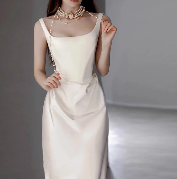 Romantisches Brautkleid Meerjungfrau Quadrat Satin Brautkleider Minimalist Brautkleider DP1664