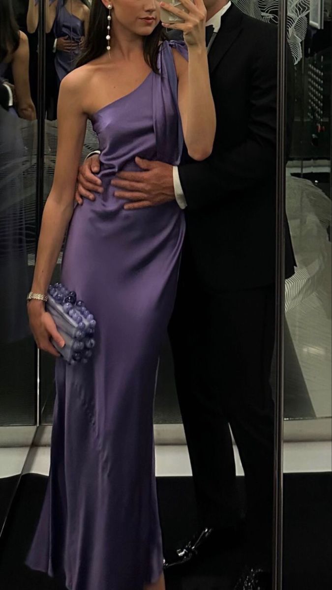 Superbe robe de bal sirène asymétrique en satin raisin, tenue d'invitée de mariage d'été formelle, DP2134