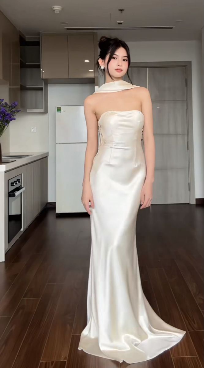 Simple Sheath Strapless Ivory Night Dinner Evening Dresses Formal Summer Wedding Guest Dresses With Scarf Wedding Guest Outfits DP2191