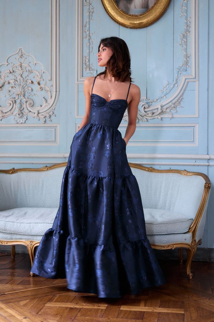 Robe de bal sexy à bretelles spaghetti en satin bleu marine, tenue de soirée d'été pour invités de mariage DP2230