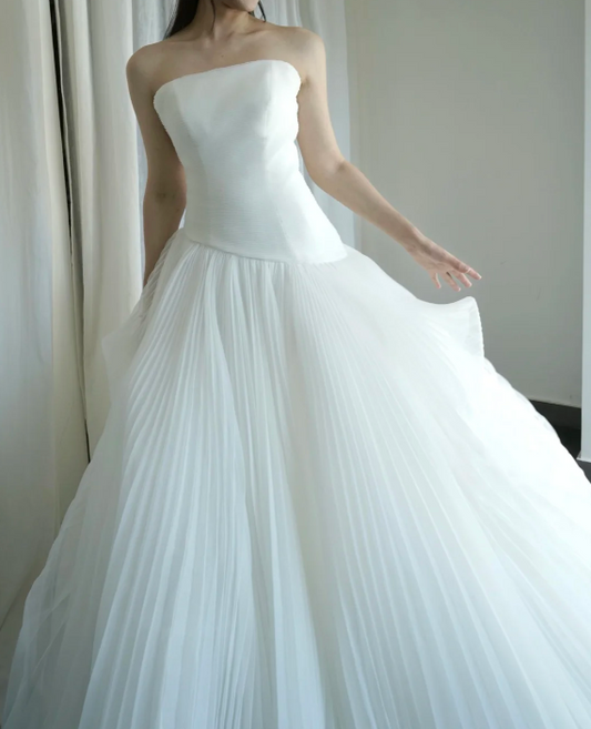 Modest Strapless Ball Gown Satin Wedding Dress, White Tulle Ruffles Bridal Gowns DP03025