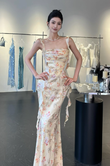 Süßes Ballkleid Spaghettiträger Silbergrau Mini Kurzes Formales Homecoming-Kleid Party Kurzes Ballkleid Hoco Kleider DH2684