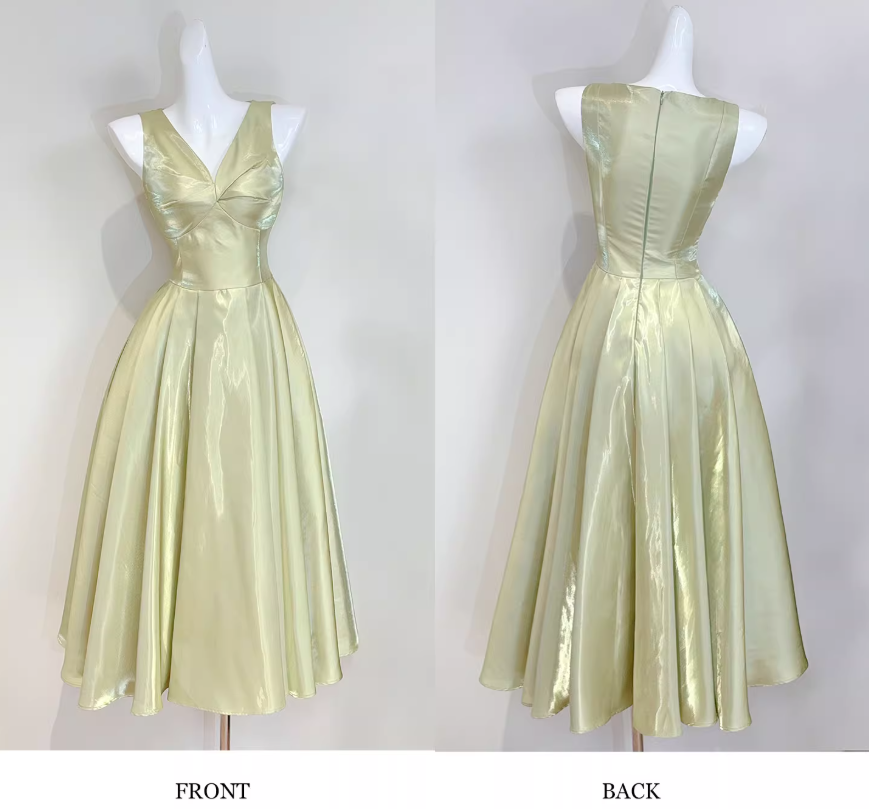 Gorgeous V-neck A-Line Long Prom Dresses Satin Sleeveless Formal Dresses Green Birthday Dresses DP3257
