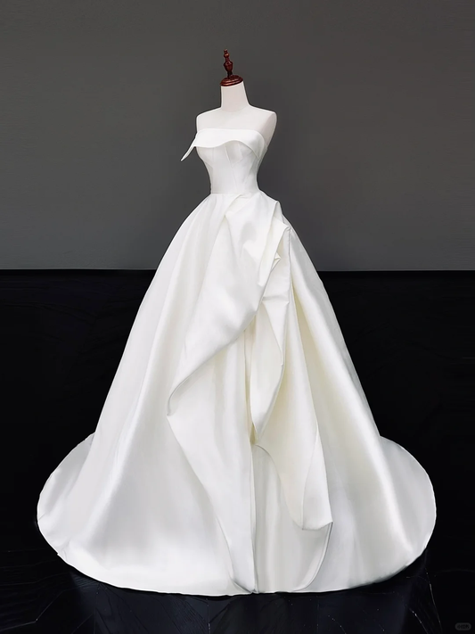 Timeless Bridal Gown Ball Gown Strapless White Satin Wedding Dresses Bridal Gowns DP874