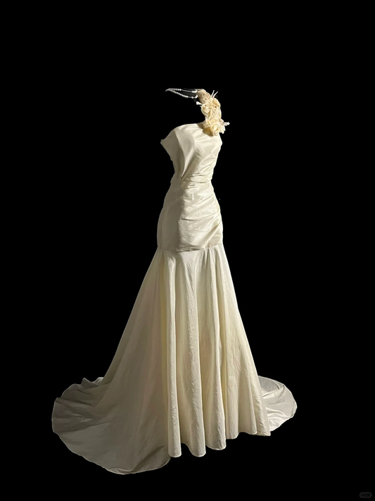 Vintage Bridal Gown Mermaid One Shoulder Ivory Long Wedding Dresses Minimalist Bridal Gowns DP918
