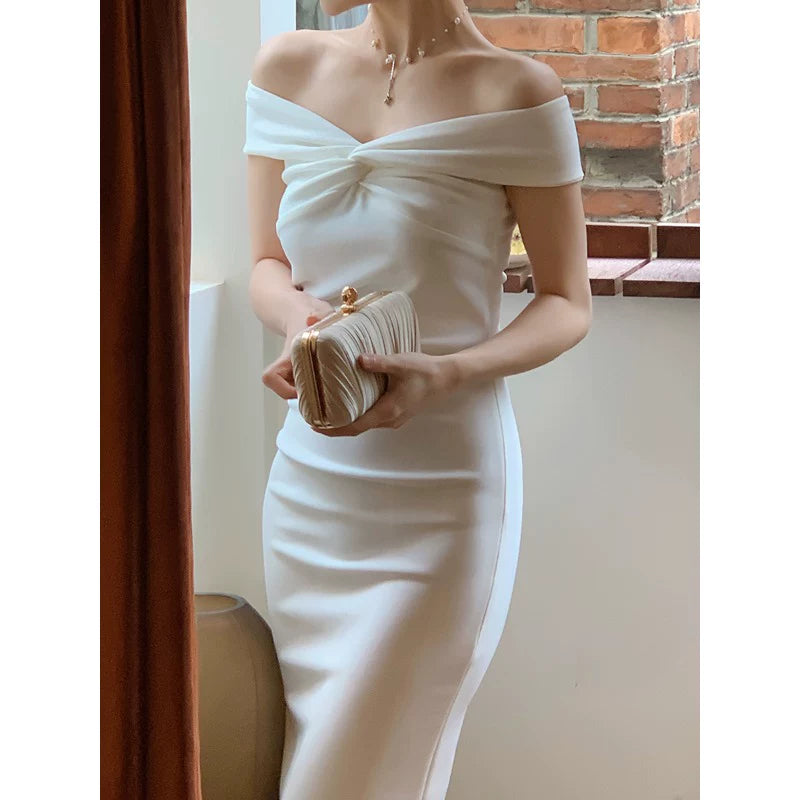 Weißes Damenkleid S927