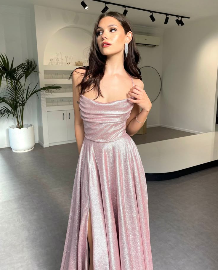 Edle A-Linie Spaghettiträger Rosa Pailletten Schlitz Formales langes Ballkleid Sommer Hochzeitsgastkleid Brautgastkleider Hochzeits-Outfits für Gäste W1074