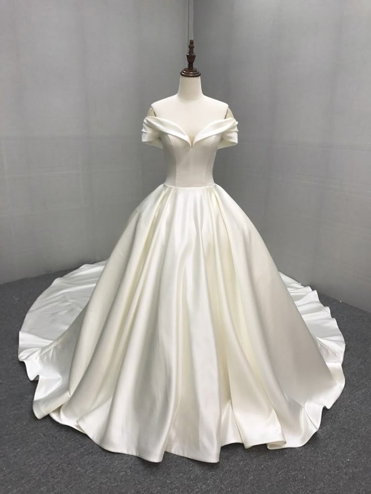 Prinzessin Brautkleid Ballkleid aus der Schulter Satin Brautkleid mit kurzen Ärmeln Brautkleider bescheidene Brautkleider DH1495