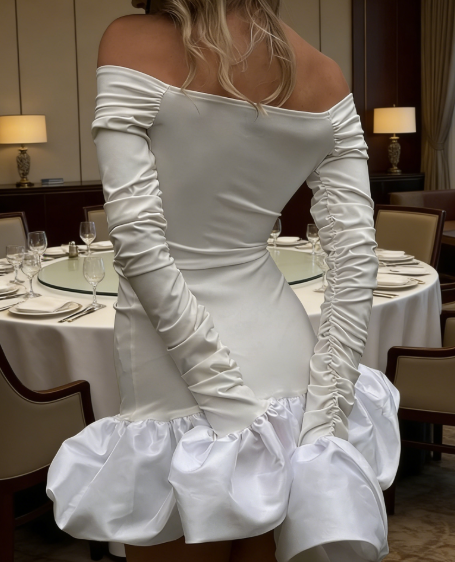 Sexy Sheath Off The Shoulder White Mini Short Formal 8th Grade Homecoming Dresses Summer Middle School Hoco Dress Homecoming Outfits Birthday Outfit DH751