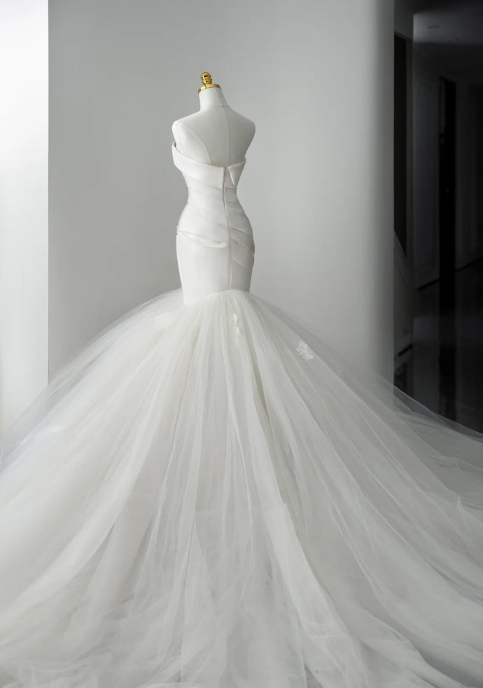 Elegant White Wedding Dress Tulle Strapless Mermaid Bridal Gowns Sleeveless Birdal Dress DP05101