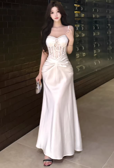 White Women's Dress S250