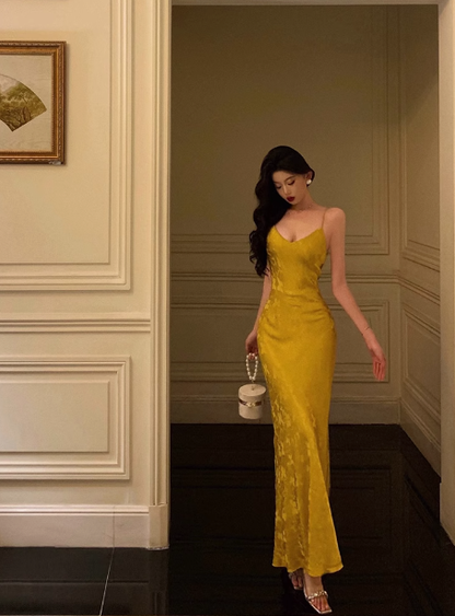 Hübsches Meerjungfrau-Spaghettiträger-Kleid aus gelbem Satin zum 18. Geburtstag, Party- und Geburtstags-Outfits für Damen, DP0169