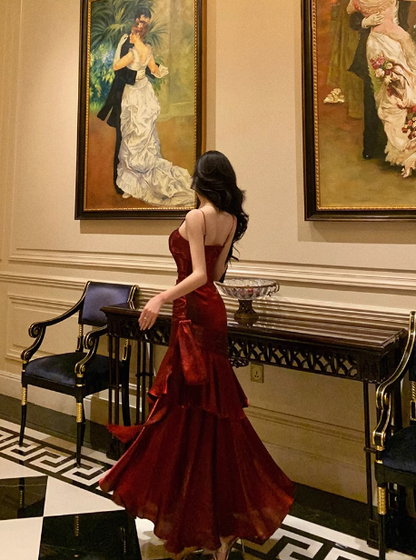 Sexy Meerjungfrau Spaghettiträger Burgunderrotes Kleid zum 21. Geburtstag Urlaubsparty Geburtstags-Outfits für Frauen DP0192