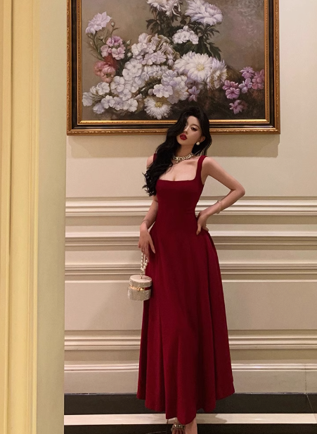 Vintage A Line Square Neckline Burgundy Satin Sleeveless 18th Birthday Dress Party Gown Birthday Outfits For Women DP0212